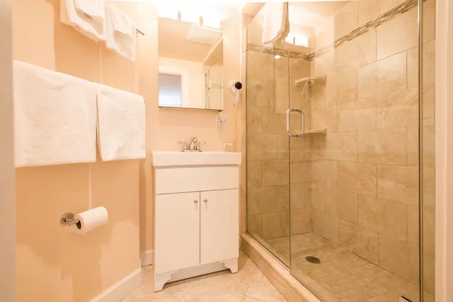 استوديو بريميوم بسرير كوين مع أريكة بمطبخ، Copley House 6/7