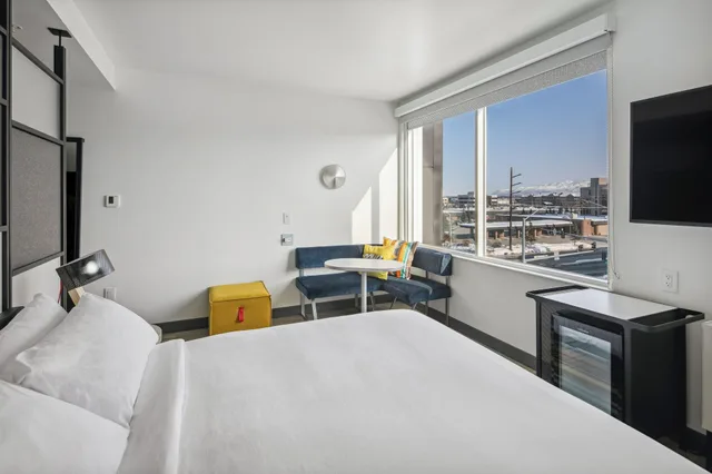 Room, King Bed, Accessible, Aloft Anchorage 1/8