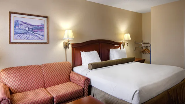 غرفة قياسية بسرير كينج لذوي الإعاقة، Best Western Point South 10/10