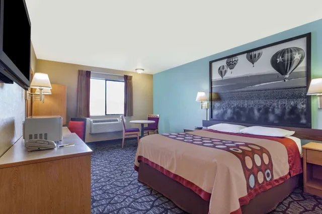 جناح استوديو بسرير كينج، Super 8 By Wyndham Union Gap Yakima Area 1/4