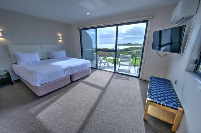 Superior, Beach Front، Diamond Island Resort 1/1