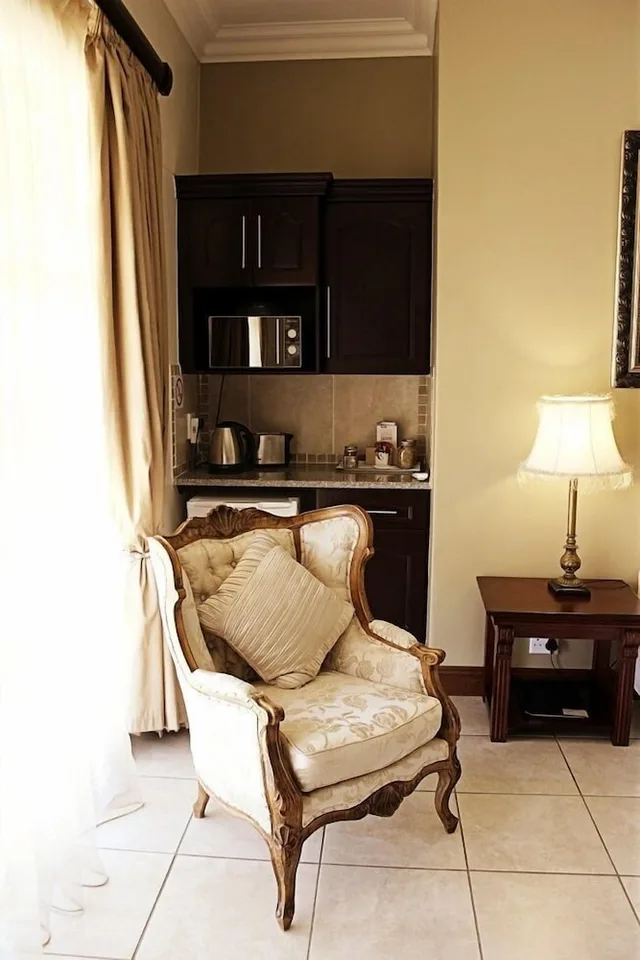 غرفة تنفيذية بسرير كينج، Casa Flora Guesthouse 2/4