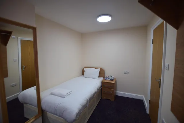 غرفة أساسية مفردة، Woodlands Lodge Ilford 1/5