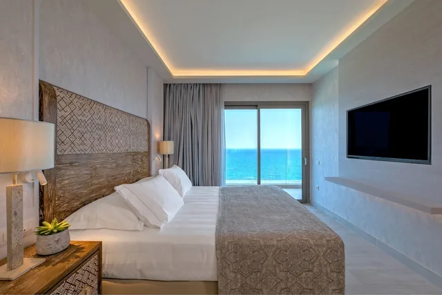 Executive, Suite, Double Bed, Sea View, Amada Colossos Resort 1/4