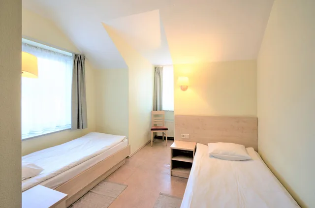 Twin Room with Private External Bathroom، Rija Domus Hotel (Riga) 5/10