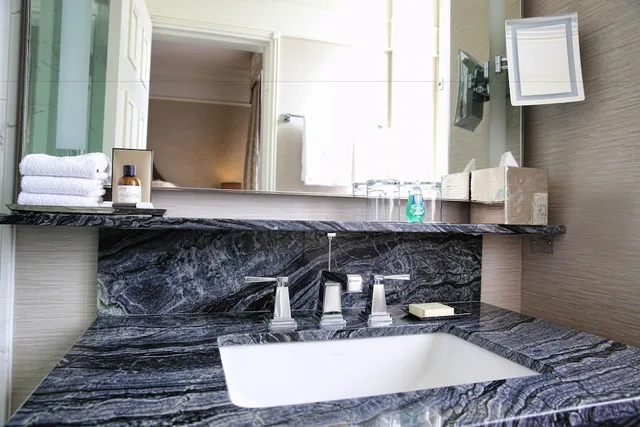 Fairmont, Queen Bed, City View، Hotel Fairmont Palliser 6/6