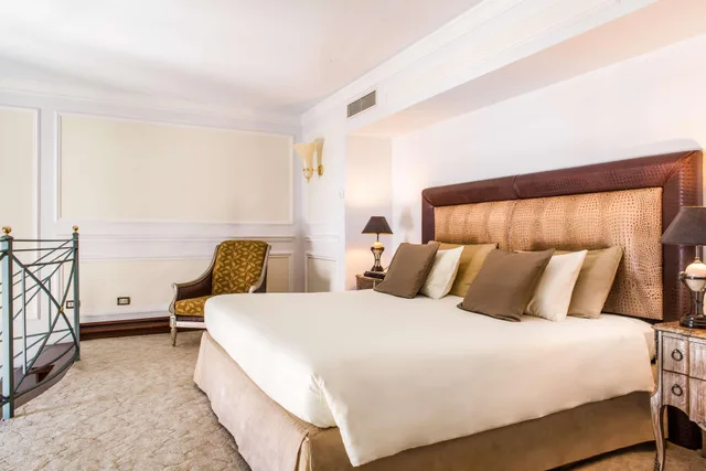 Anatara, Suite, Piazza View, Anantara Palazzo Naiadi 1/7