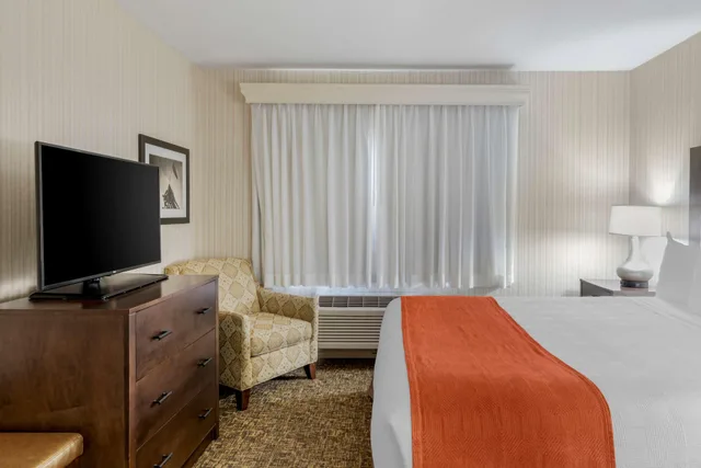 Suite, King Bed, Best Western Plus Big America 5/9