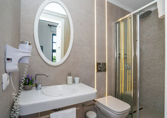 غرفة بريميوم بسرير كينج بإطلالة على البحر بشرفة، Siyah Lale Butik Hotel 9/10