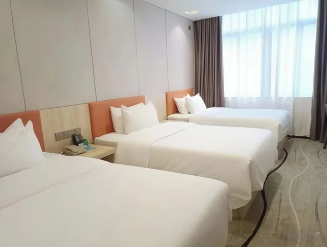 غرفة إليت ثلاثية بثلاثة أسرّة، Baiyun City Hotel 2/9