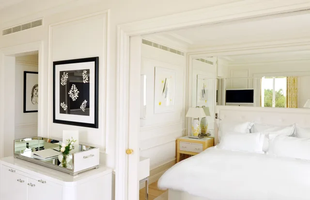 جناح بسرير كينج بإطلالة على البحر، Grand Hotel du Cap-Ferrat, a Four Seasons Hotel 1/5