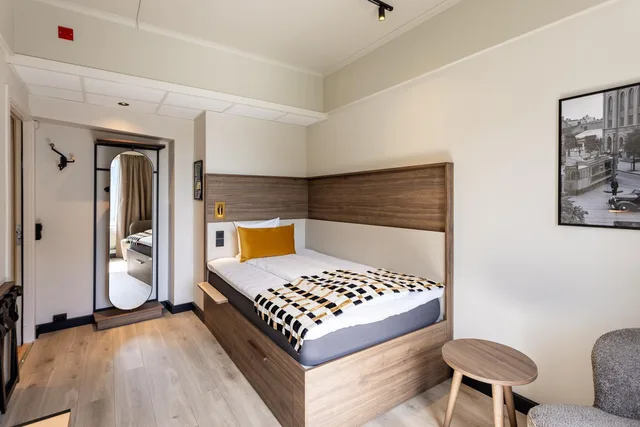 Compact, Single، Quality Hotel Augustin 1/16