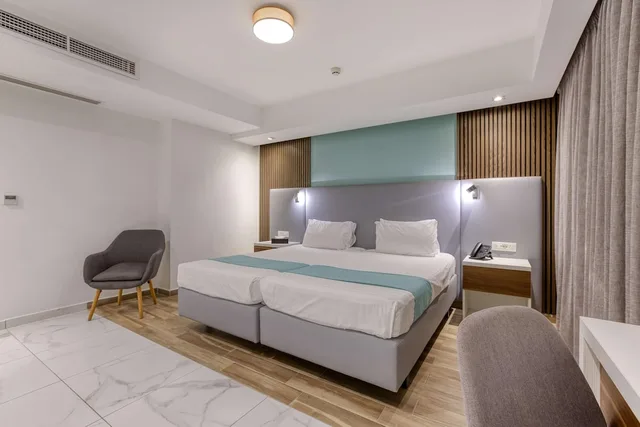 Inner, Double Bed, No Balcony، Solana Hotel & Spa 6/10