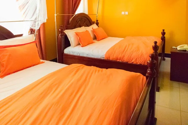غرفة بسريرين منفصلين، Sibyangu Standard Hotel 1/1