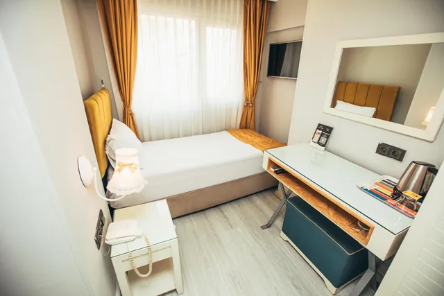 غرفة مفردة، Just Inn Hotel 2/2