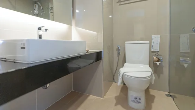 غرفة بريميير فاخرة بسرير مزدوج، B2 Surat Thani Boutique & Budget Hotel 3/3
