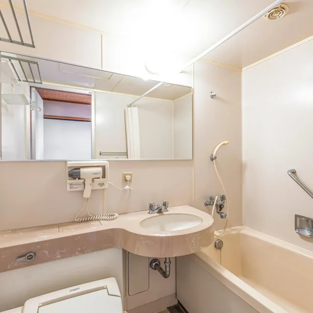 غرفة يابانية بحمام خاص بأرضية تاتامي، Kamenoi Hotel Tsukubasan 2/3