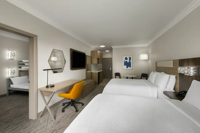 جناح بسريرين كوين، Holiday Inn Express Hotel And Suites Paso Robles 1/8