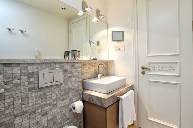 Standard, Queen Bed, Taksim 15 Suites by Stay Lab 3/3