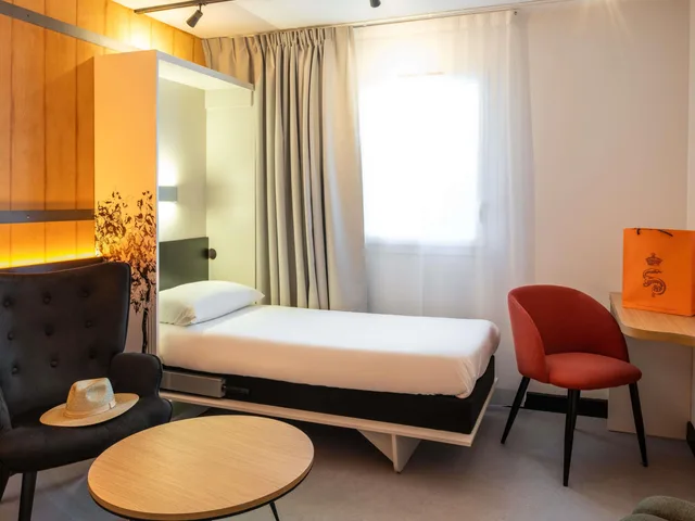 غرفة سوبيريور مفردة، Ibis Styles Cognac 9/10
