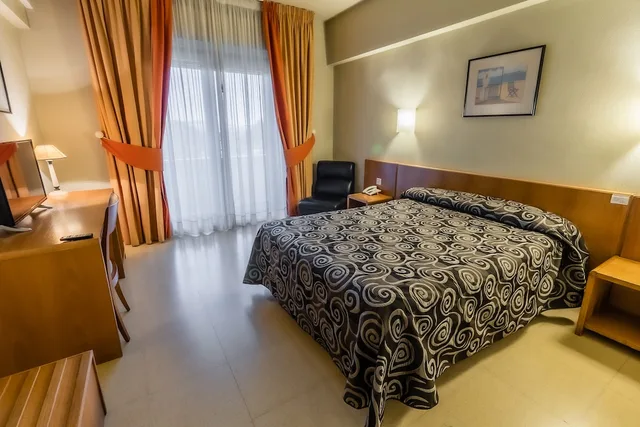 Room, Twin Beds, Alhama Hotel 3/5