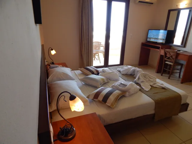 غرفة مزدوجة، ST. CONSTANTIN SEA HOTEL AND SPA RESORT 6/9