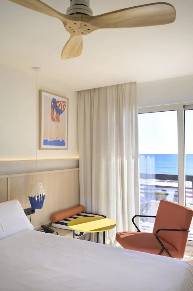 غرفة سوبيريور بسرير كوين بإطلالة على البحر، Akquaaa Boutique Hotel 6/9