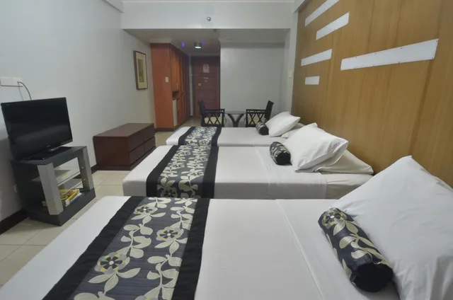 Standard, Triple, Jupiter Suites 8/10
