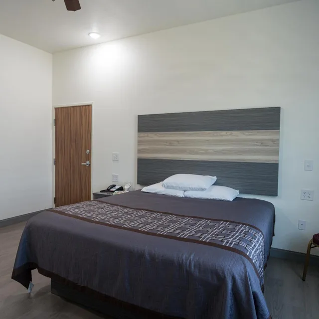 استوديو ديلوكس بسرير كينج، Texas Bungalows Hotel and Hotel Que at i35 Austin Pflugerville 2/5