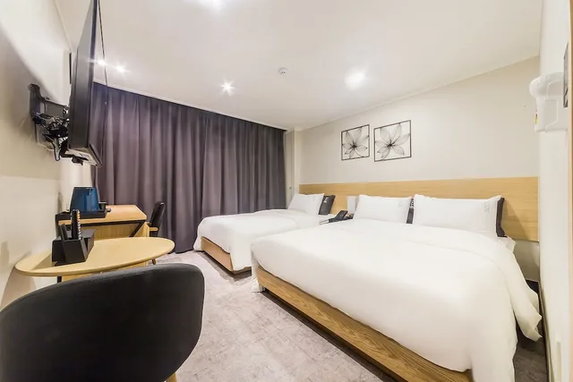 Family, Twin Beds, Queen Bed, No Parking، Pyeongtaek Stay Hotel 1/6
