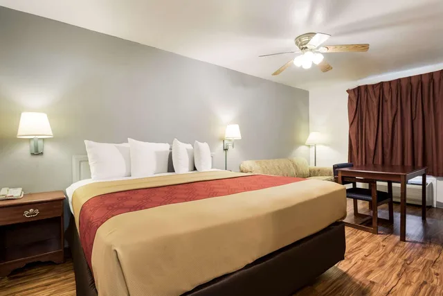 غرفة بسرير كينج، Econo Lodge Bartlesville Hwy 75 1/3