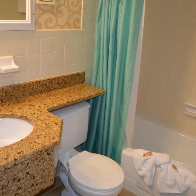 Room, 2 Queen Beds, Pool View, Sun Viking Lodge 8/8