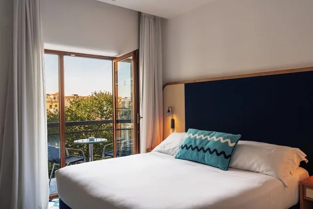 Deluxe, King Bed, Grand Hotel Flora Sorrento 1/4