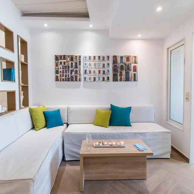Superior, Suite, Hot Tub, Polis of Naxos 6/10