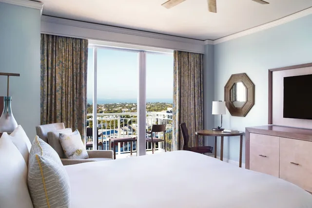 Club, King Bed, Ocean Front, The Ritz Carlton Key Biscayne 3/7