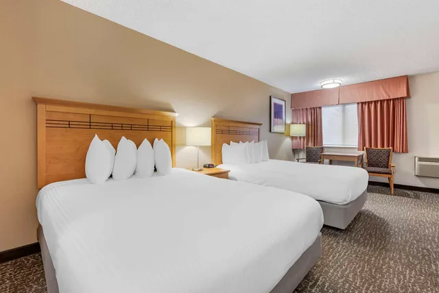 غرفة بسريرين كوين، Best Western Aladdin Inn 2/5