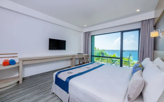 Super Deluxe Room Ocean-view with Balcony-Transfer Excluded، Kaani Grand Seaview 5/10