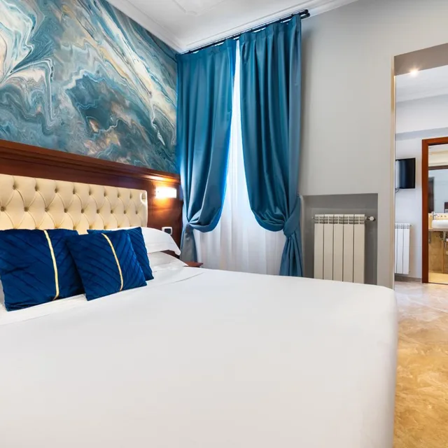 جناح بشرفة، Esposizione Luxury Rome 6/10