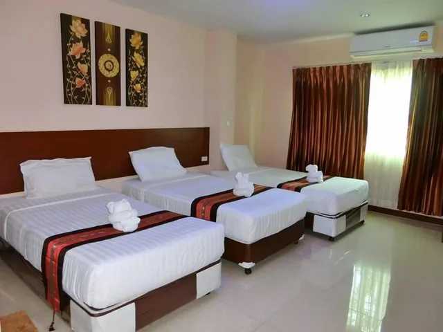 غرفة سوبيريور بثلاثة أسرّة، LE PARC HOTEL 1/1