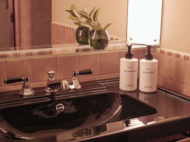 غرفة سوبيريور بسرير كينج، Sommerro Hotel Oslo 8/9