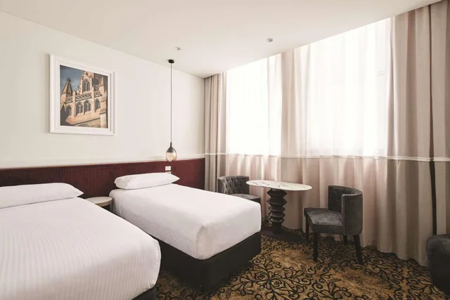 غرفة بريميير بسرير كينج أو سريرين منفصلين، Rendezvous Hotel Melbourne 2/6