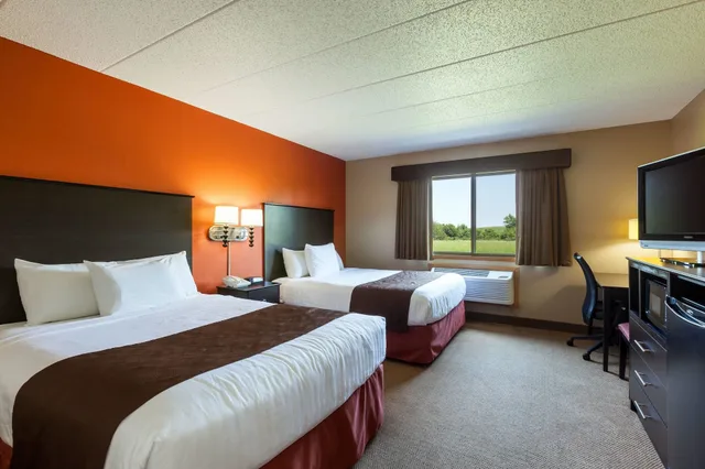 غرفة بسريرين كوين، AmericInn by Wyndham Algona 1/2