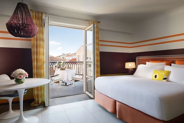 Room, King Bed, Patio, Terrace, Paris Saint Tropez 3/10