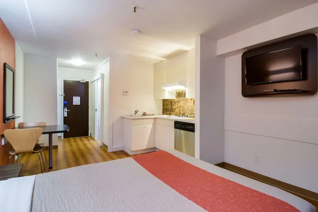 غرفة ديلوكس بسرير كوين، Motel6 Kerrobert, SK 1/10