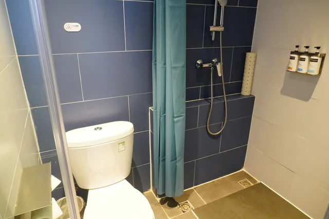 غرفة قياسية بسرير كينج، Holiday Inn Express KUNMING PANLONG 6/6