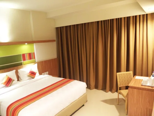 غرفة غراند ديلوكس بسرير مزدوج، Kyriad Hotel Airport Jakarta 3/4