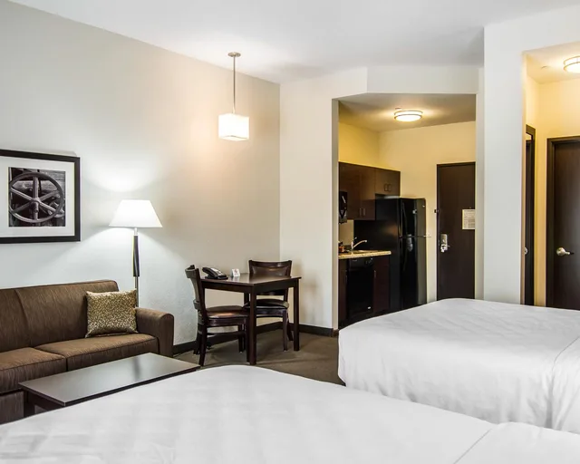 جناح بسريرين كوين بمطبخ لذوي الإعاقة، Mainstay Suites Lufkin 4/8