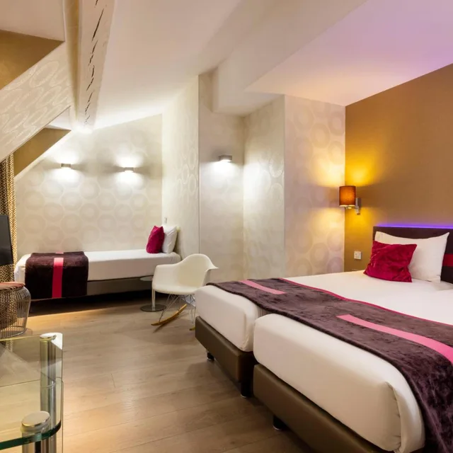 غرفة ثلاثية، Atn Hotel 1/8