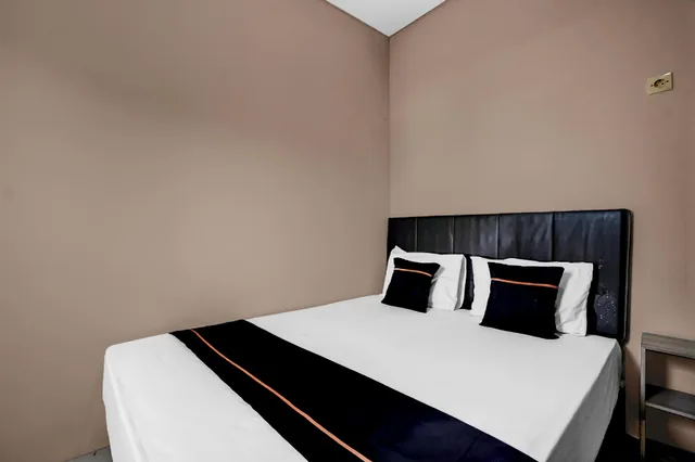 Indonesia Deluxe Budget، Hotel O near Ciputra World Surabaya formerly Darmo Residence 1/1