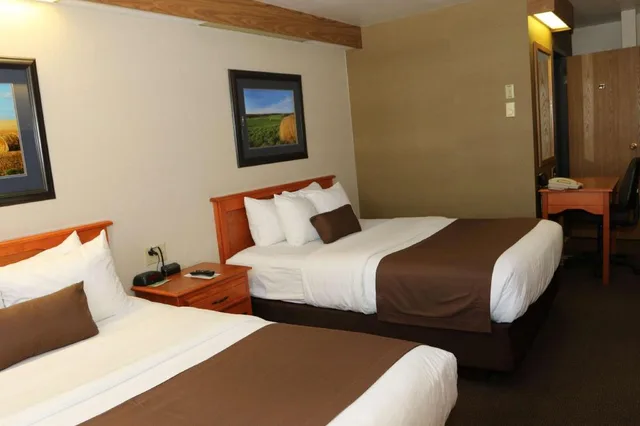 2 Queen Beds - Non-Smoking, Micfridge، Motel6 Minot, ND 4/10